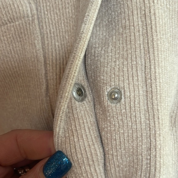 Tan corduroy jacket with snap buttons and front pockets. Size small. - Picture 7 of 10